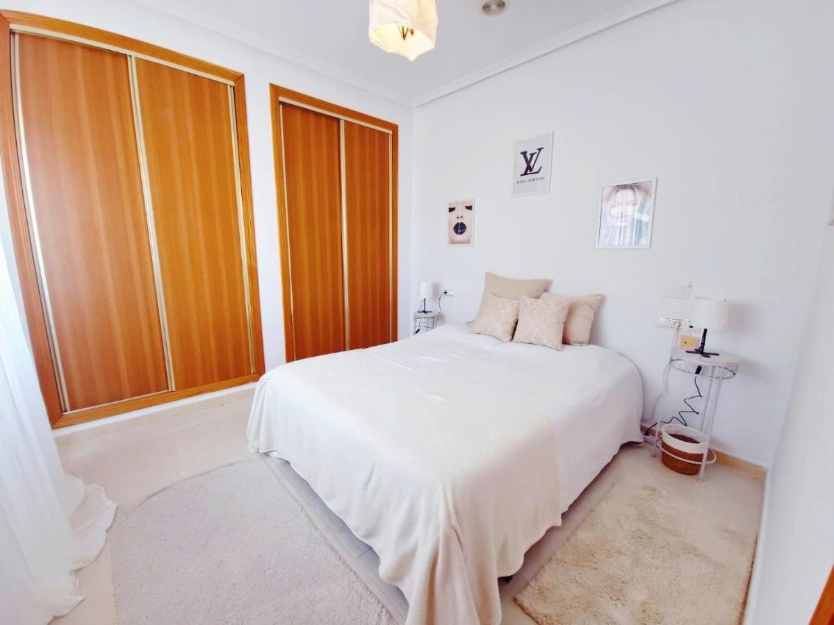 Apartament The Prestige Torrevieja Atico Con Barbecoa Zewnętrze zdjęcie