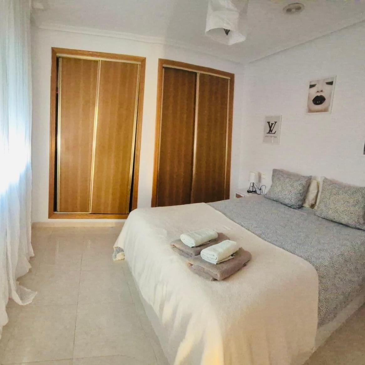 Apartament The Prestige Torrevieja Atico Con Barbecoa Zewnętrze zdjęcie